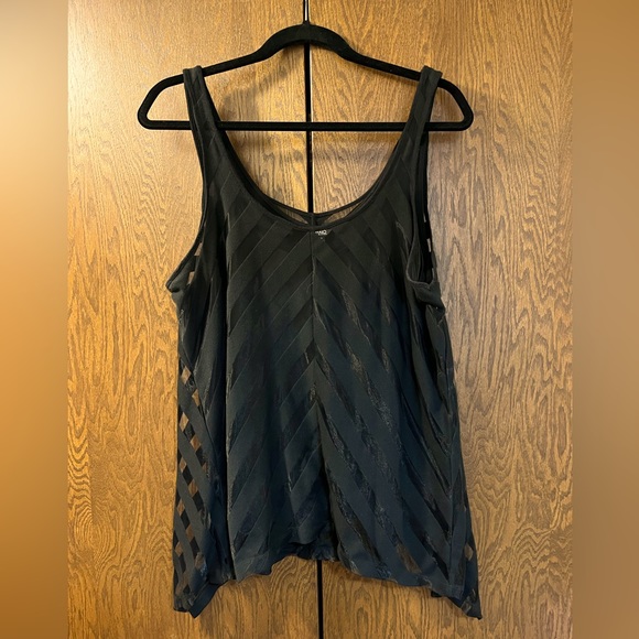 BUFFALO David Bitton Shark Bite tank w/Sheer Stripes - Picture 5 of 5